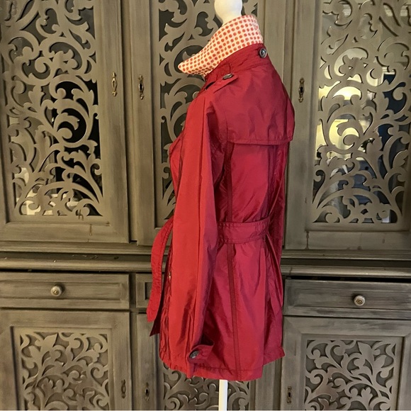 Burberry Brit cranberry red trenchcoat 4 - Picture 6 of 16